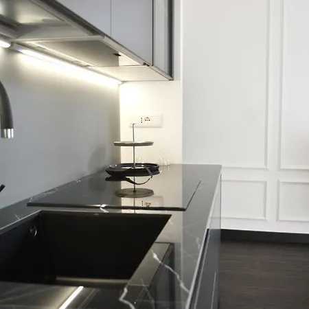 Palazzo Delle Sirene Deluxe & Boutique بيت ضيافة ليفانتو