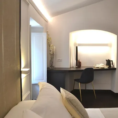 Affittacamere Palazzo Delle Sirene Deluxe Apartment&boutique Levanto